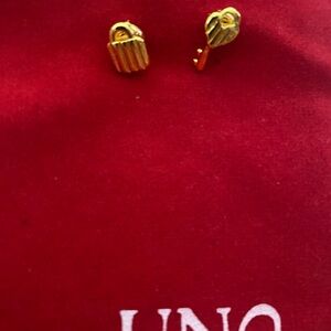 UNO de 50 Gold Heart Earrings